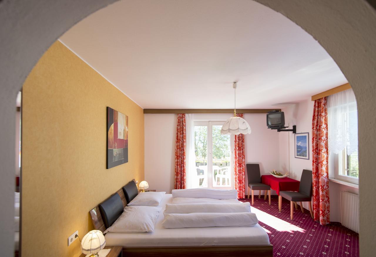 Sonnenberg Hotel Silandro Room photo
